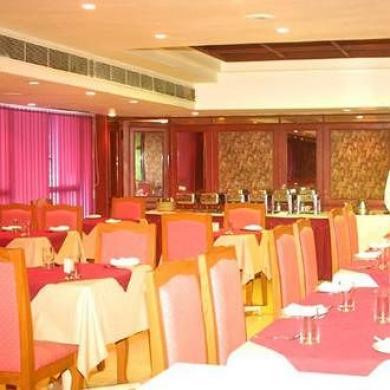 Hotel Maurya International Ченнаи Экстерьер фото